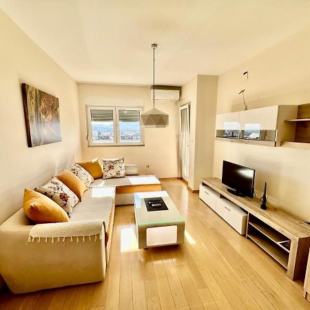 Fanky City Apartments 포드고리차 외부 사진